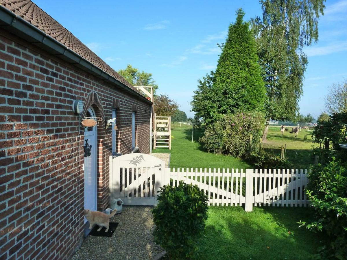 Entre Monts Et Collines B&B Et Spa En Option Exterior foto